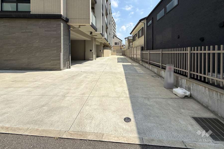 駐車場の出入口
