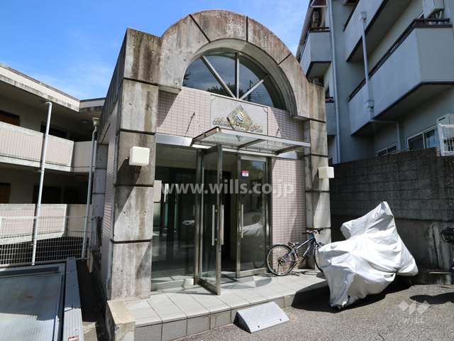 エントランス（平成28年6月撮影）