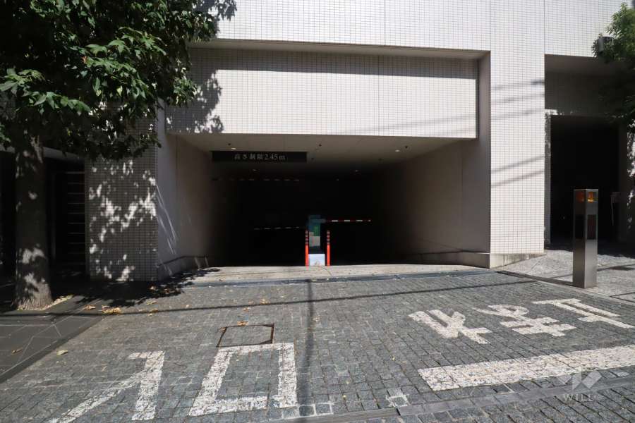 駐車場の出入り口