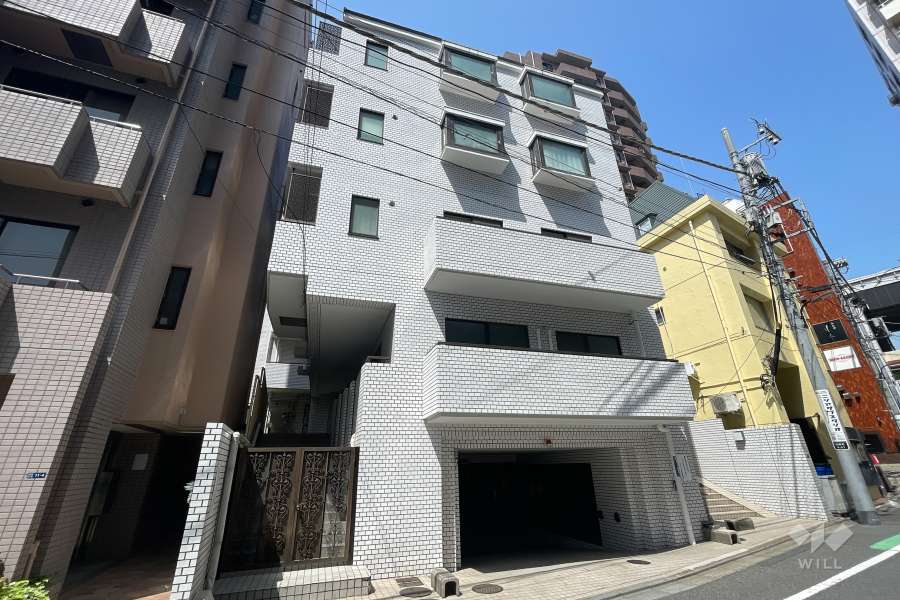 フロイント麻布の外観（南東側から）