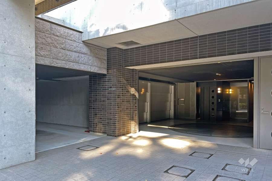 敷地内駐車場（屋内機械式）