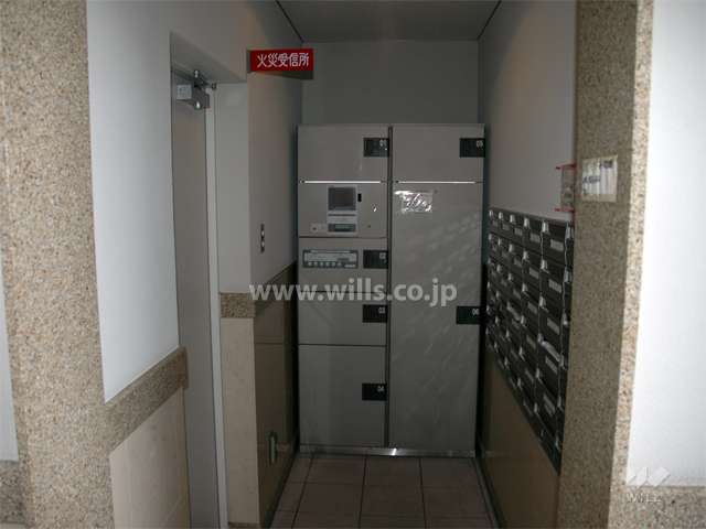 宅配ボックスと共用ポスト