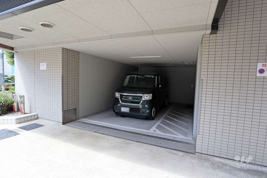 敷地内駐車場（屋内平面式）