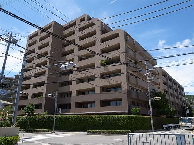 ジオ宝塚ブライトサイトの外観（南西側から）