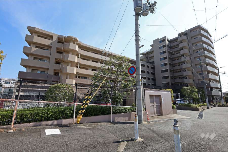 ジオ宝塚ブライトサイトの外観（西側から）