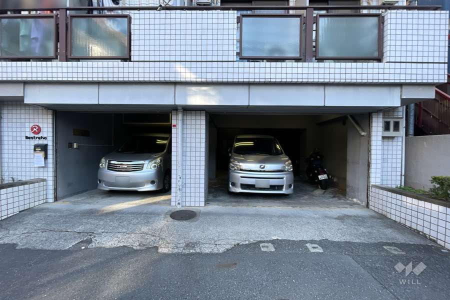 敷地内駐車場（屋外平面式）