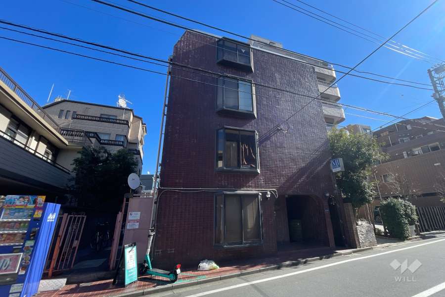 メゾンドバルセルの外観（北西側から）