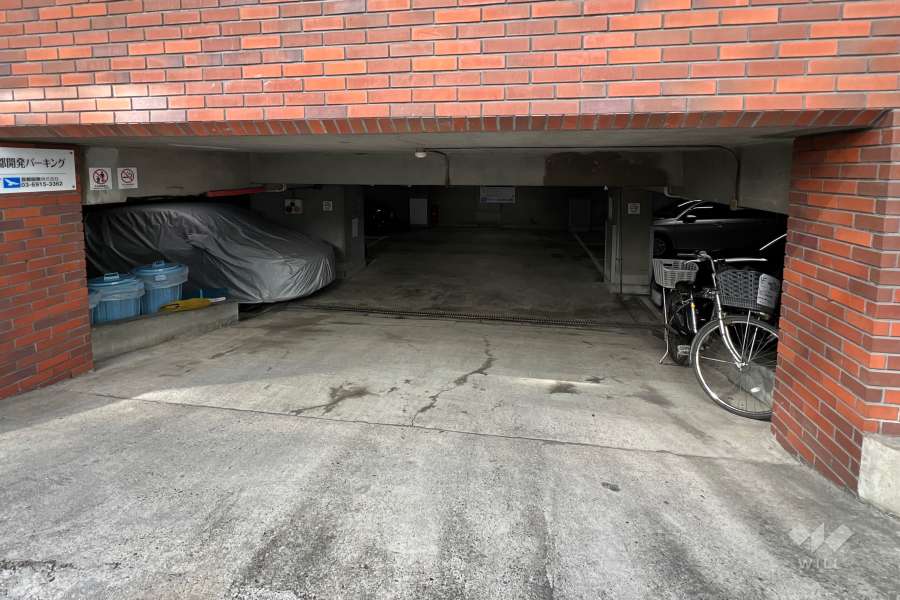 敷地内駐車場（屋内平面式）