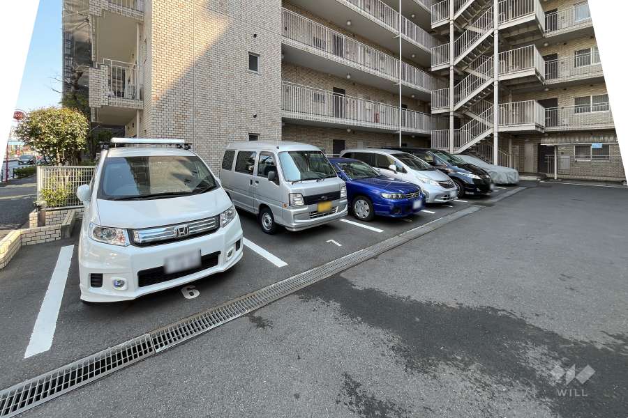 敷地内駐車場（屋外平面式）