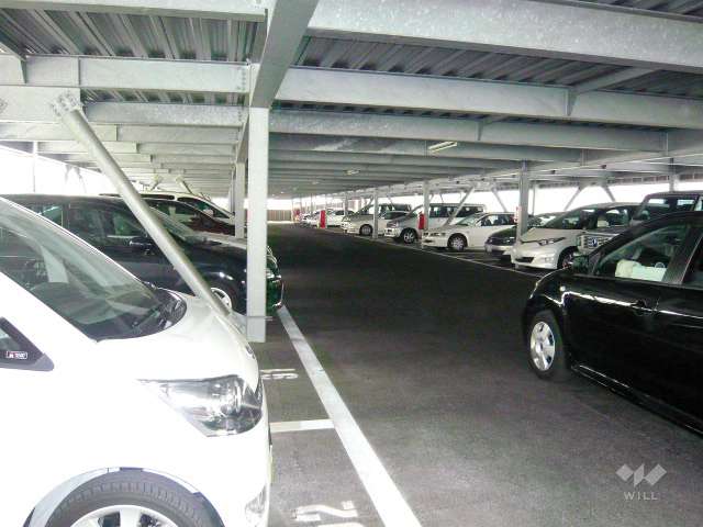 サイクルポート（駐輪場）です。