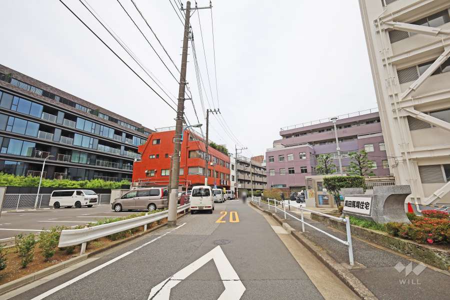 敷地北側の前面道路　