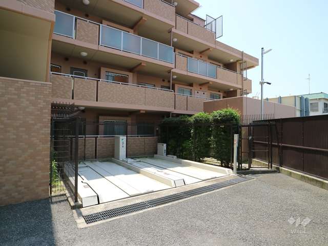 敷地内駐車場（屋外機械式）