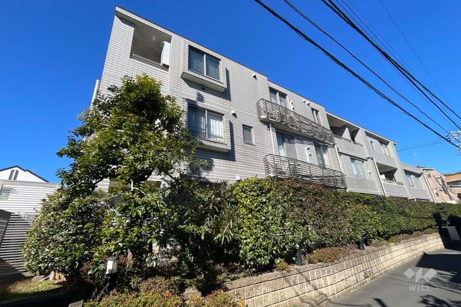 ラヴィドール目白の外観（南東側から）