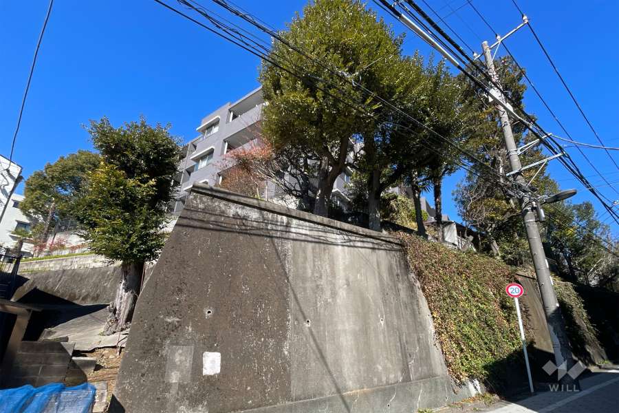 目白御留山デュープレックスの外観（南東側から）