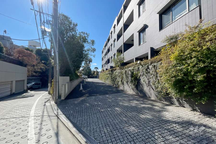 駐車場の出入り口