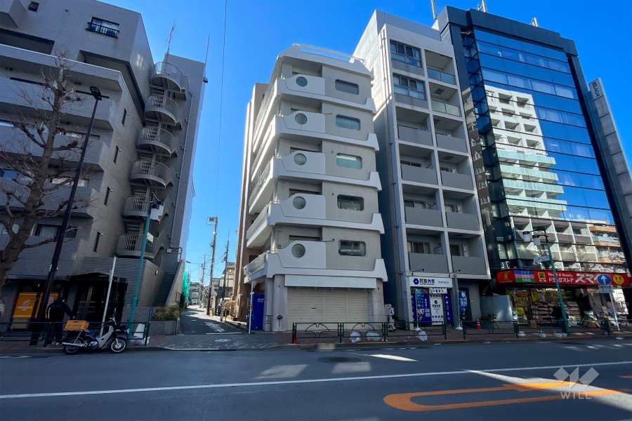 メゾンドール三由の外観（北東側から）