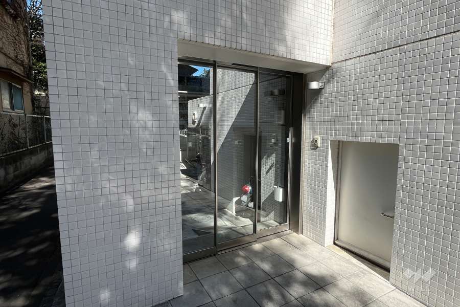 駐輪場の出入り口