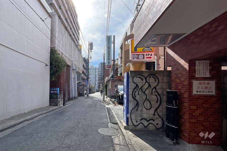 敷地東側の前面道路　