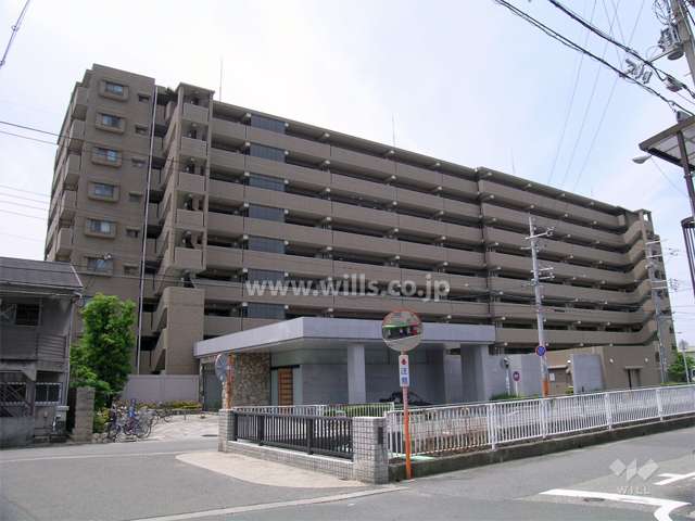 コスモ・ザ・パークス 尼崎立花の外観（北東側から）