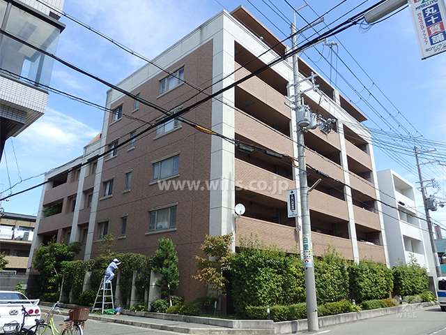 クレアーレ塚口町の外観（南西側から）