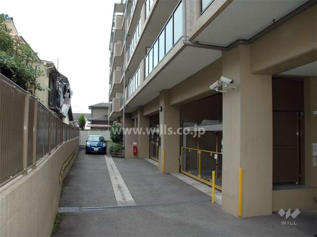 敷地内駐車場（機械式・屋内）