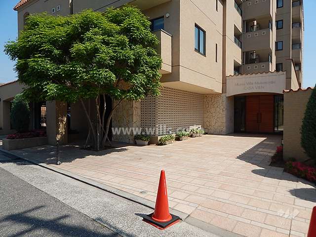 エントランスアプローチ