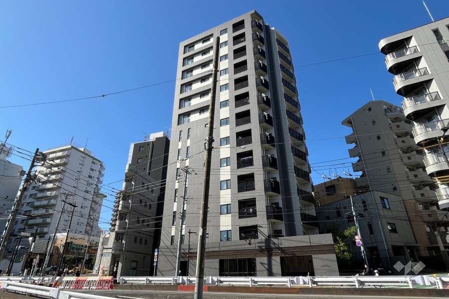 ウィルローズ市谷柳町の外観（北東側から）