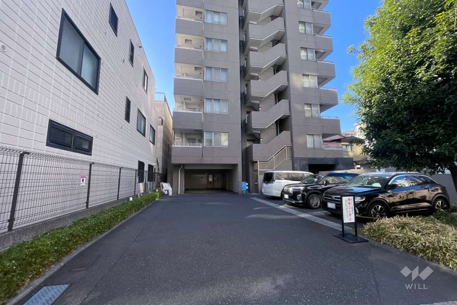 駐車場の出入り口・敷地内駐車場（屋外平面式・屋内機械式）