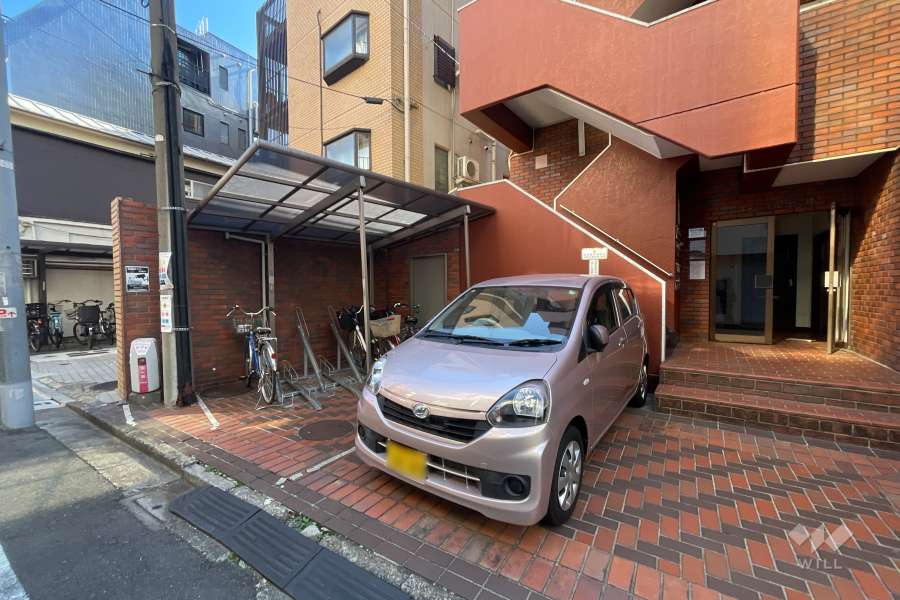 敷地内駐車場（屋外平面式）・駐輪場