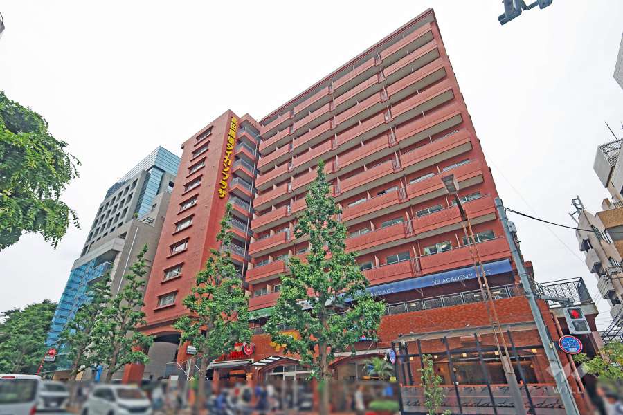 高田馬場ダイカンプラザの外観（東側から）