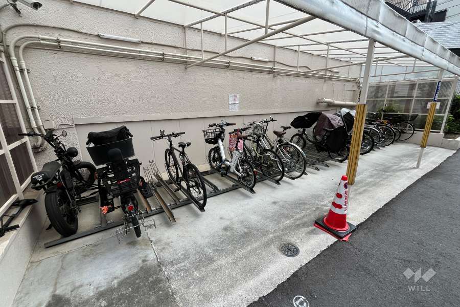 駐輪場（屋根付き）