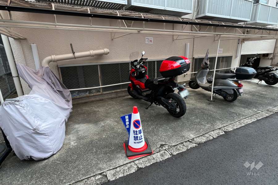 バイク置き場
