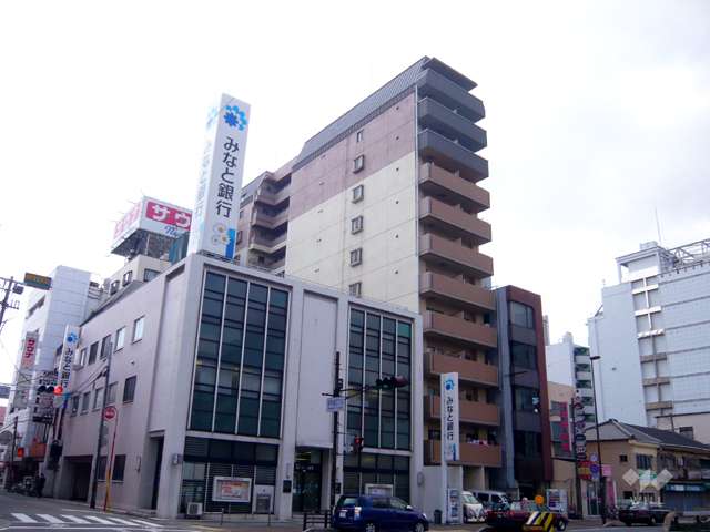 アルテ尼崎の外観（北東側から）