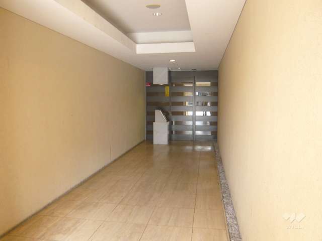 エントランスはオートロック付きです。