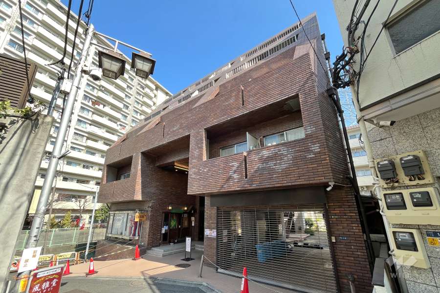 サンパティオ高田馬場の外観（南西側から）