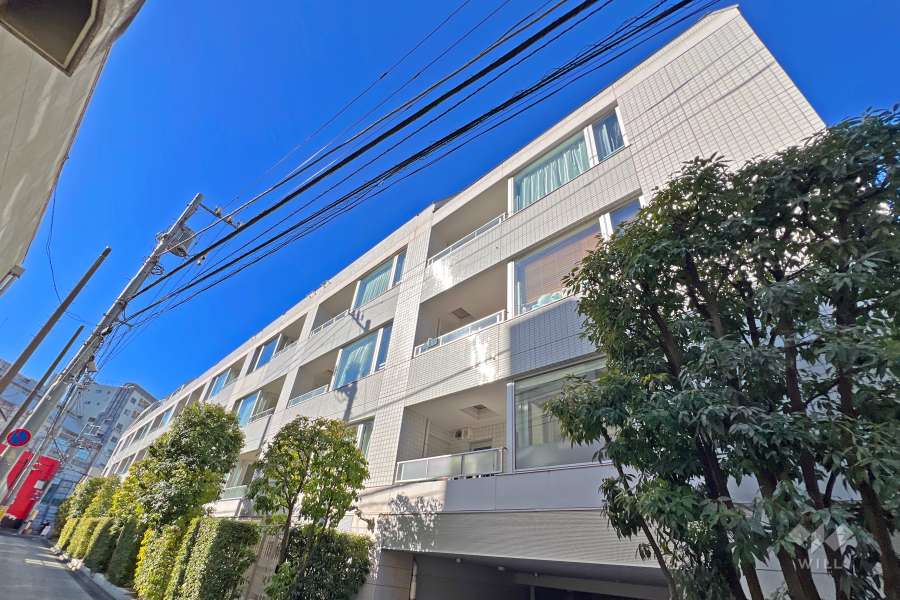 ピアース高田馬場の外観（東側から）