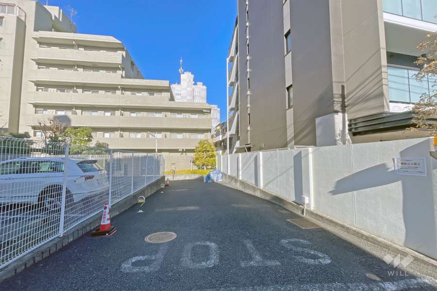 敷地内駐車場（屋外平面式）の出入り口