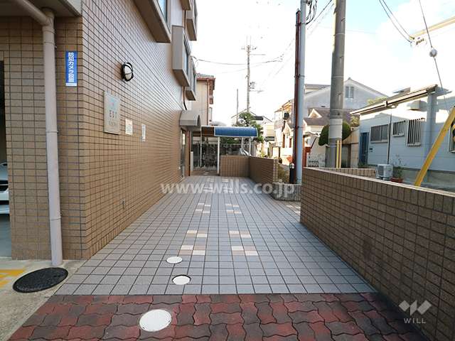 エントランスアプローチ