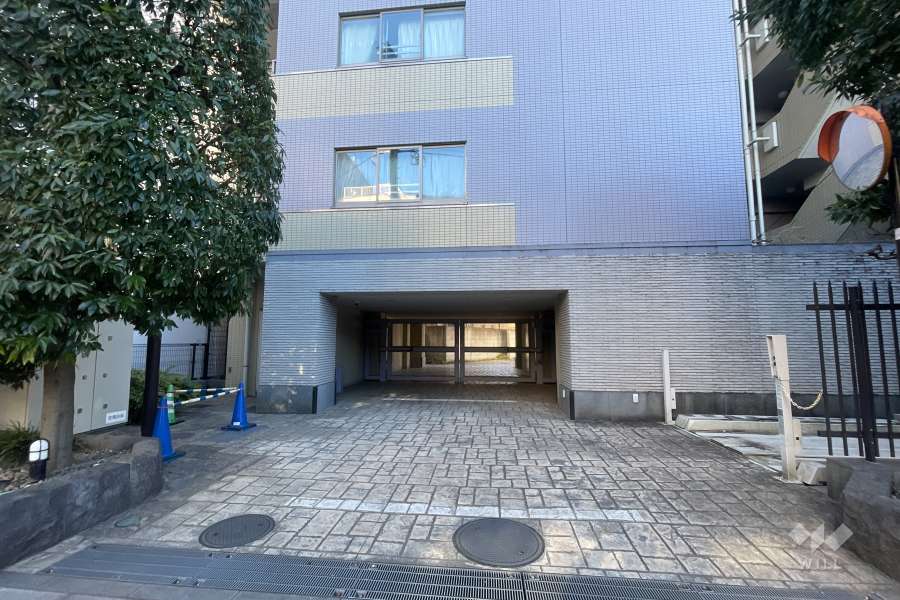 駐車場の出入り口