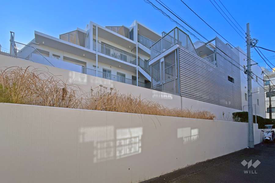 アクティス高田馬場４丁目の外観（北側から）