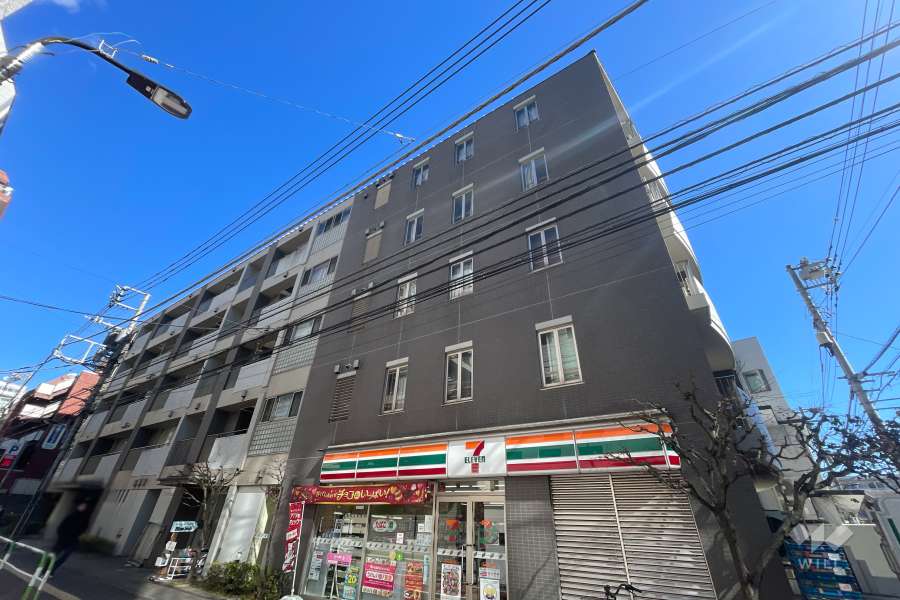 レジェンド高田馬場ドゥエの外観（南西側から）