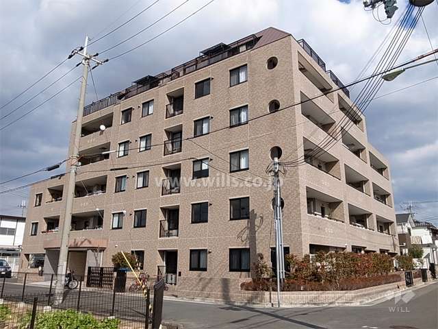 オークヒルズ武庫之荘リベルテージの外観（南西側から）
