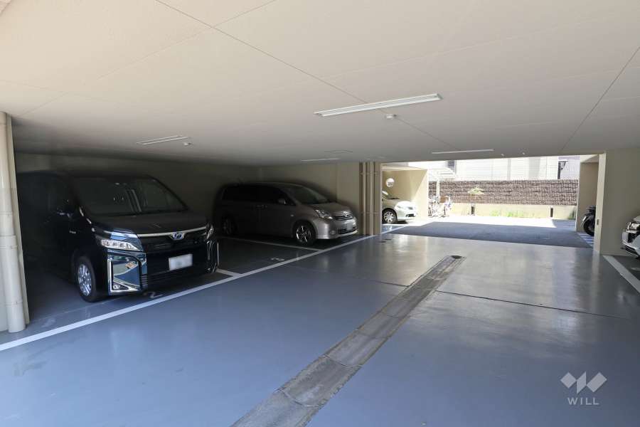 敷地内駐車場（屋内平面式）