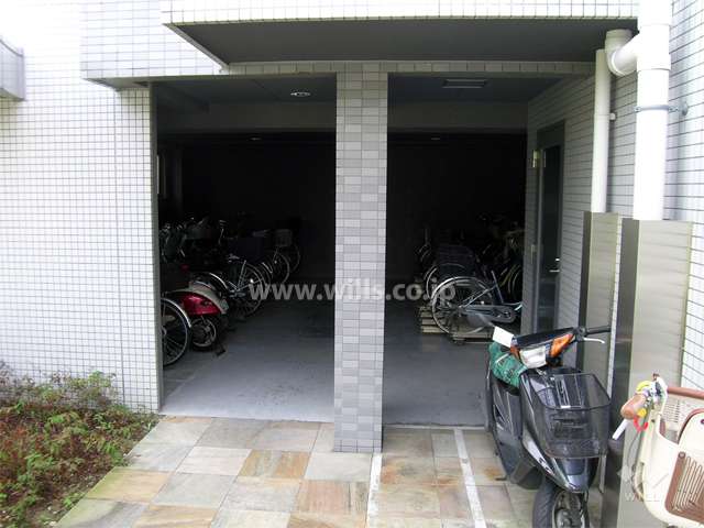 屋内にある駐輪場