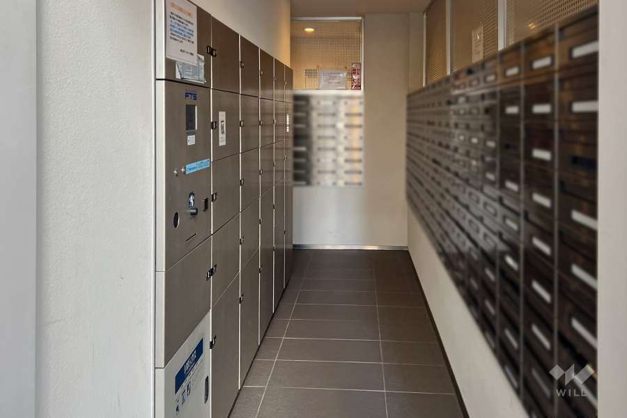 宅配ボックスと共用ポスト