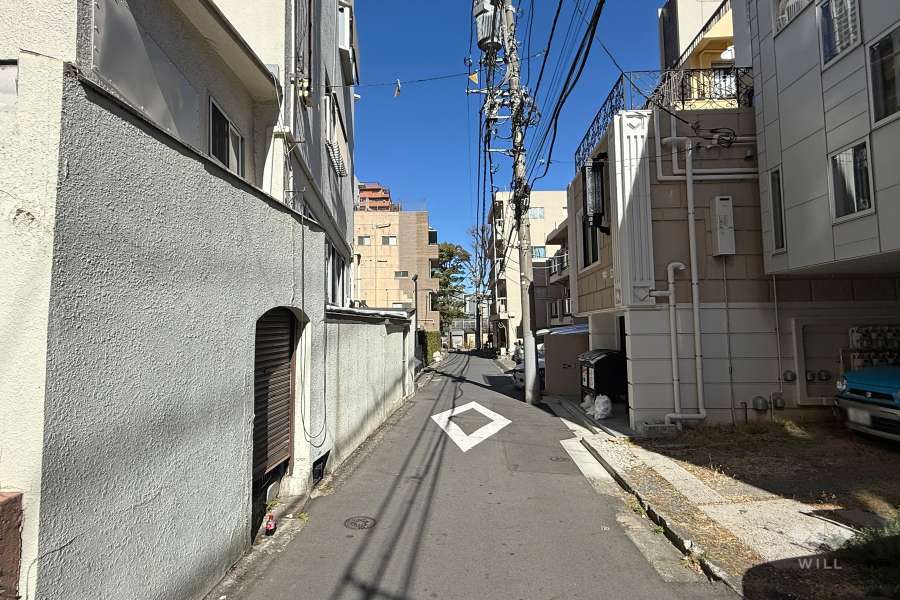 敷地東側の前面道路　