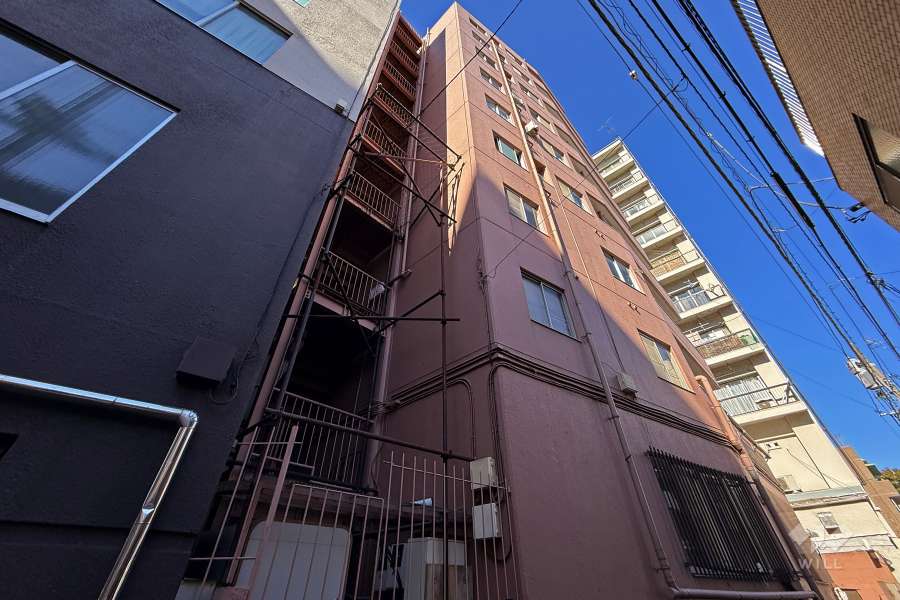 御苑ハイムの外観（南東側から）