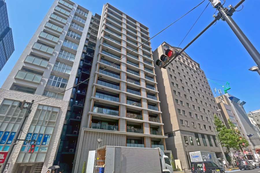 ミッドタウンコンド四谷の外観（南西側から）