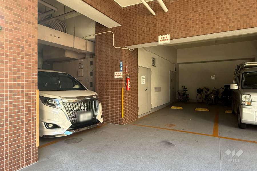 敷地内駐車場（屋内平面式）　