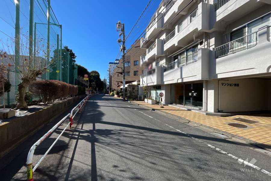 敷地東側の前面道路　